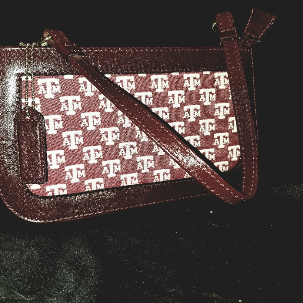 Texas A&M Bagalogos handbag, used once!!!,